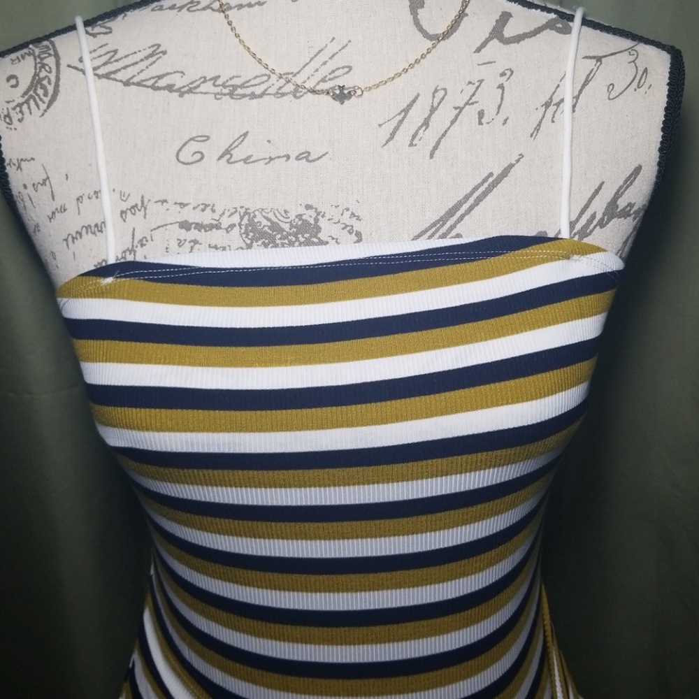 Cute bodycon yellow striped tie cami dress - Picture 3 of 6